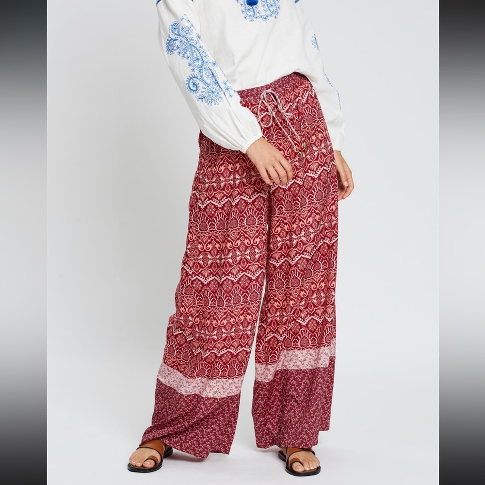 TIGERLILY Nivi Red Boho Print High Waisted Wide Leg Pants RRP$199 - Picture 3 of 16
